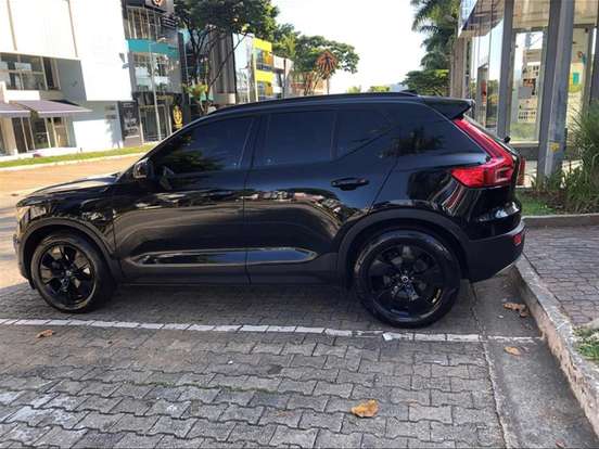 VOLVO-XC40-2.0 T4 GASOLINA GEARTRONIC VOLVO-XC40-2018