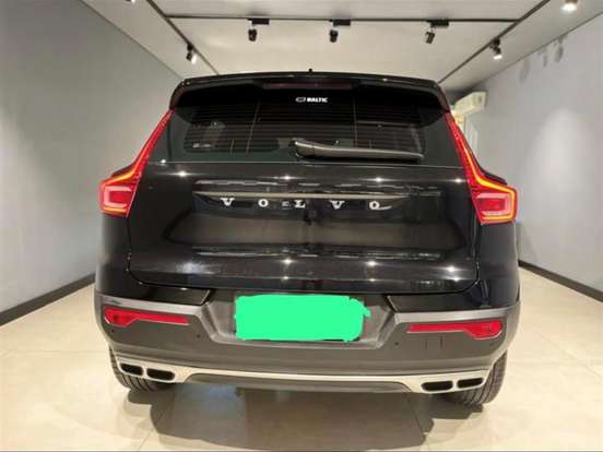 VOLVO-XC40-2.0 T4 GASOLINA GEARTRONIC VOLVO-XC40-2018