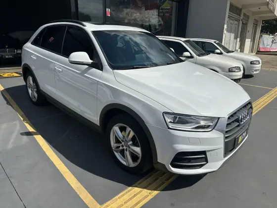 AUDI Q3 1.4 TFSI AMBITION GASOLINA 4P S TRONIC