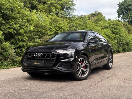 AUDI-Q8-2019