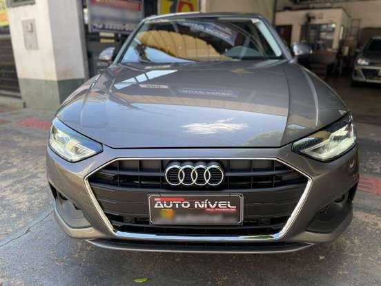 AUDI-A4-2022