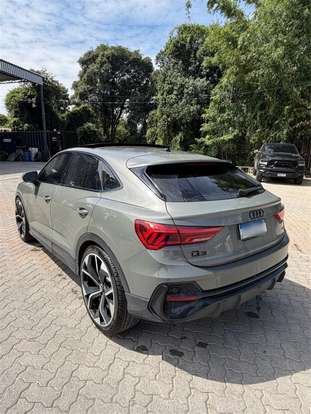 AUDI-Q3-2022