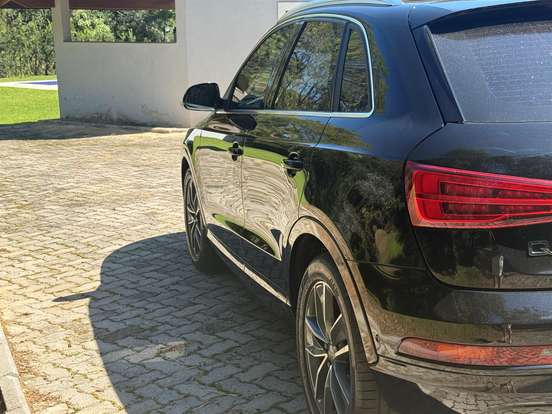 AUDI-Q3-2017