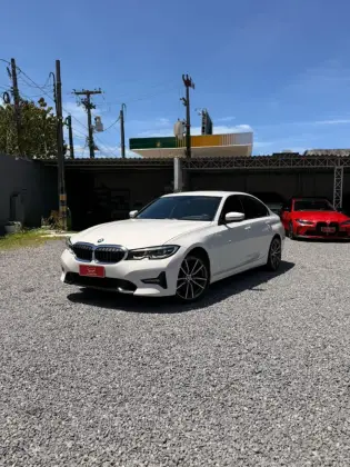 BMW 320i 2.0 16V TURBO GASOLINA SPORT AUTOMÁTICO