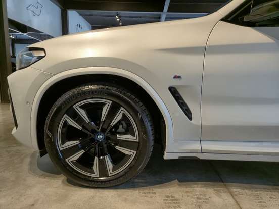 BMW-iX3-ELÉTRICO M SPORT BMW-iX3-2022