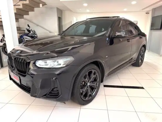 BMW-X4-2022