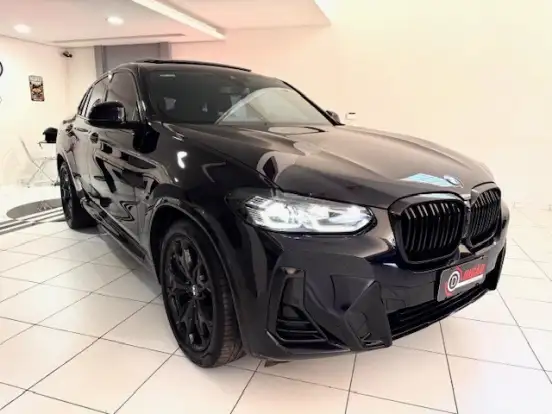 BMW-X4-2022