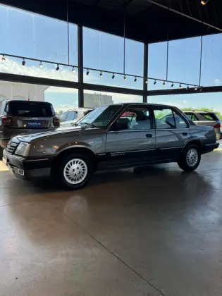 CHEVROLET MONZA 2.0 SL/E 8V GASOLINA 4P MANUAL
