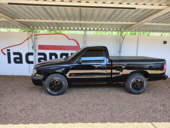 CHEVROLET S10 2.4 MPFI 4X2 CS 8V GASOLINA 2P MANUAL