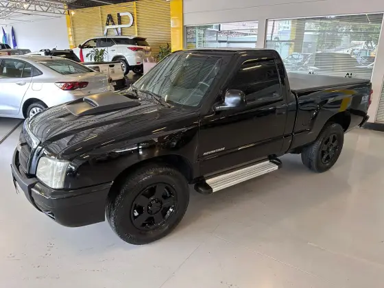 CHEVROLET S10 2.4 MPFI ADVANTAGE 4X2 CS 8V FLEX 2P MANUAL