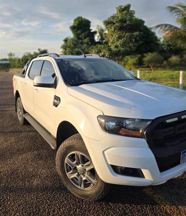 FORD RANGER 2.2 XLS 4X4 CD 16V DIESEL 4P AUTOMÁTICO