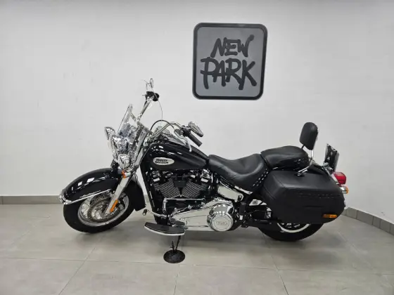 HARLEY-DAVIDSON SOFTAIL HERITAGE CLASSIC 114 