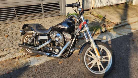 HARLEY-DAVIDSON-DYNA SUPER GLIDE-2009