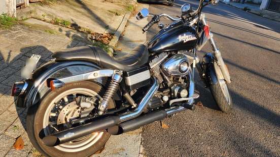 HARLEY-DAVIDSON-DYNA SUPER GLIDE-2009