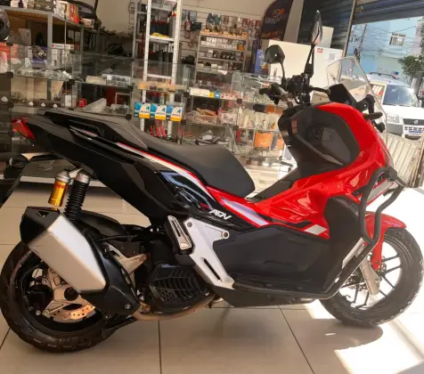 HONDA ADV 