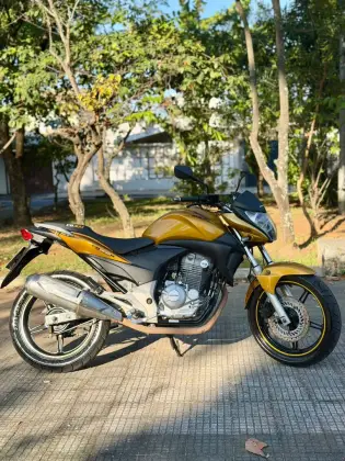 HONDA CB 300R 