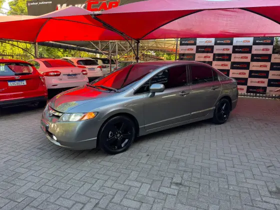 HONDA CIVIC 1.8 LXS 16V FLEX 4P AUTOMÁTICO