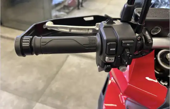 HONDA-X-ADV-2021