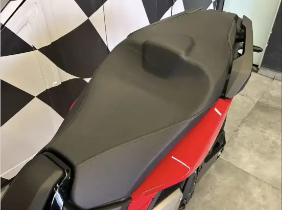 HONDA-X-ADV-2021