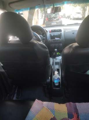 HONDA-FIT-2005