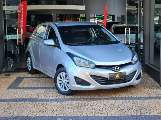 HYUNDAI HB20 1.0 COMFORT 12V FLEX 4P MANUAL