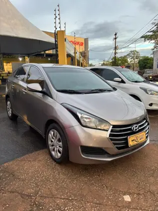 HYUNDAI HB20S 1.6 COMFORT PLUS 16V FLEX 4P AUTOMÁTICO
