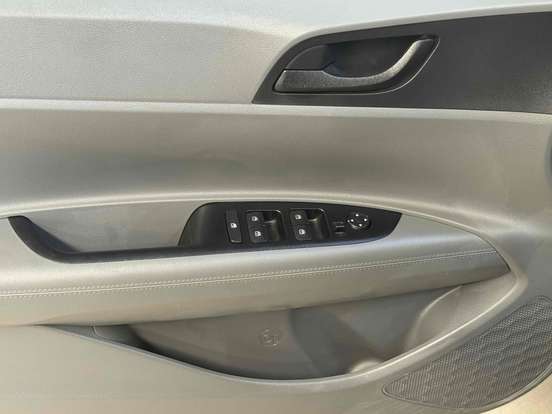 HYUNDAI-HB20S-1.0 TGDI FLEX COMFORT PLUS AUTOMÁTICO HYUNDAI-HB20S-2024