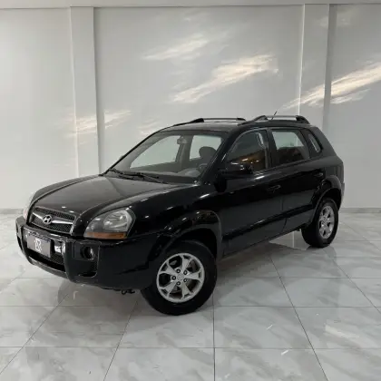HYUNDAI TUCSON 2.0 MPFI GLS 16V 143CV 2WD GASOLINA 4P AUTOMÁTICO HYUNDAI TUCSON 2.0 MPFI GLS 16V 143CV 2WD GASOLINA 4P AUTOMÁTICO