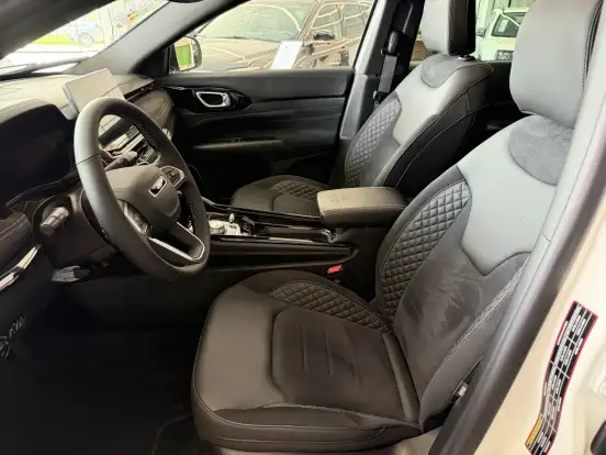JEEP-COMMANDER-2025