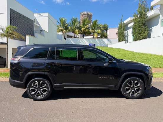 JEEP-COMMANDER-2022