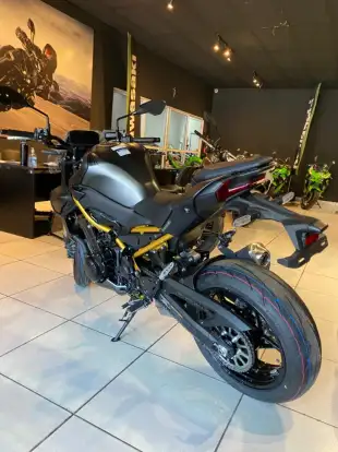 KAWASAKI-Z900 KAWASAKI-Z900-2026