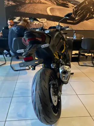 KAWASAKI-Z900 KAWASAKI-Z900-2026