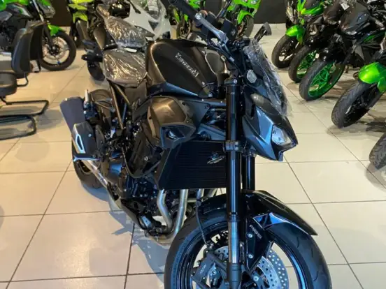 KAWASAKI-Z900 KAWASAKI-Z900-2026