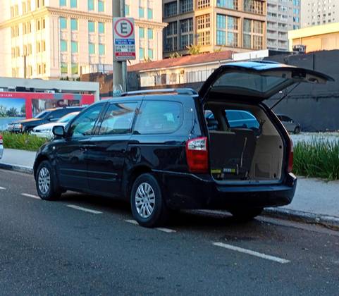 KIA CARNIVAL 3.8 EX V6 24V GASOLINA 4P AUTOMATICO