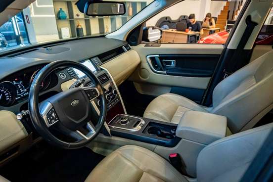LAND ROVER-DISCOVERY SPORT-2017
