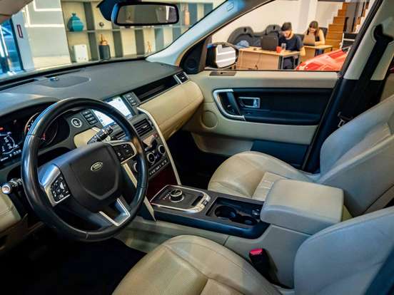 LAND ROVER-DISCOVERY SPORT-2.0 16V SI4 TURBO GASOLINA HSE 4P AUTOMÁTICO LAND ROVER-DISCOVERY SPORT-2017