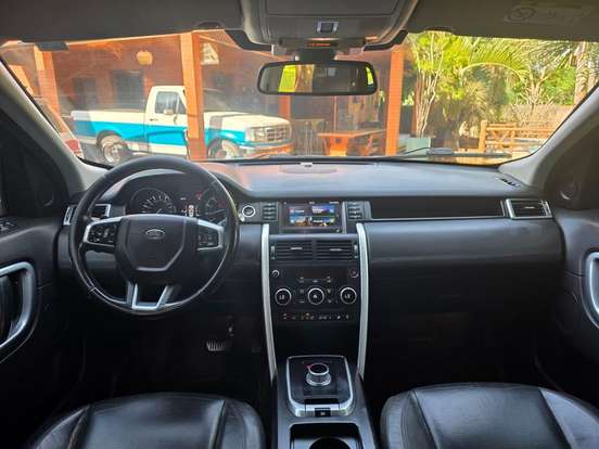 LAND ROVER-DISCOVERY SPORT-2016