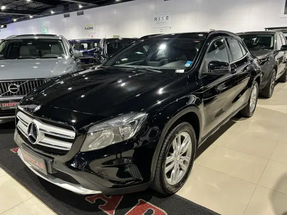 MERCEDES-BENZ GLA 200 1.6 CGI ADVANCE 16V TURBO FLEX 4P AUTOMÁTICO