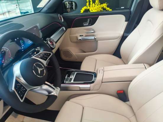 MERCEDES-BENZ-GLB 220-2.0 MHEV PROGRESSIVE 4MATIC 8G-DCT MERCEDES-BENZ-GLB 220-2025