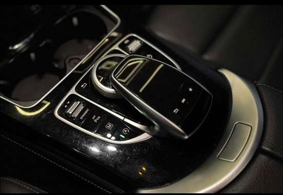 MERCEDES-BENZ-GLC 250-2017
