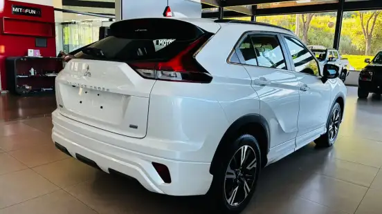 MITSUBISHI-ECLIPSE CROSS-1.5 MIVEC TURBO GASOLINA HPE CVT MITSUBISHI-ECLIPSE CROSS-2025