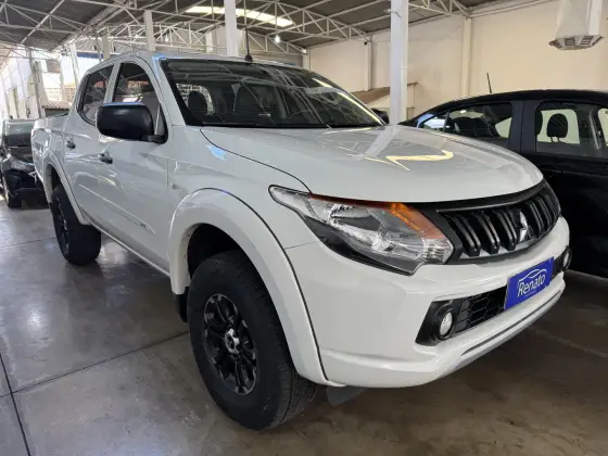 MITSUBISHI L200 TRITON 2.4 16V TURBO DIESEL GL CD 4X4 MANUAL