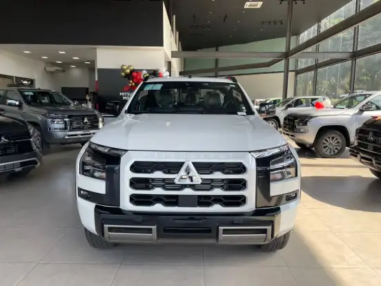 MITSUBISHI-TRITON-2.4 BITURBO DIESEL CD KATANA 4X4 AUTOMÁTICO MITSUBISHI-TRITON-2025