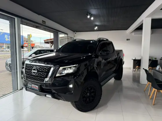 NISSAN FRONTIER 2.3 16V TURBO DIESEL XE CD 4X4 AUTOMÁTICO