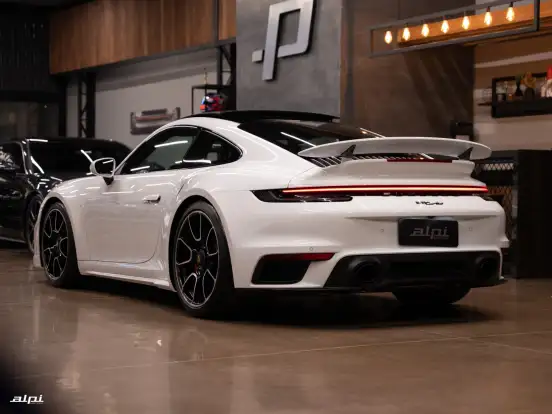 PORSCHE-911-2023