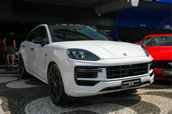 PORSCHE CAYENNE 4.0 V8 E-HYBRID TURBO COUPÉ AWD TIPTRONIC S