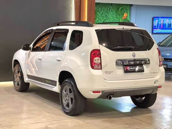 RENAULT-DUSTER-2.0 TECH ROAD II 4X2 16V FLEX 4P AUTOMÁTICO RENAULT-DUSTER-2015