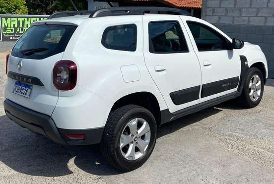 RENAULT-DUSTER-2021