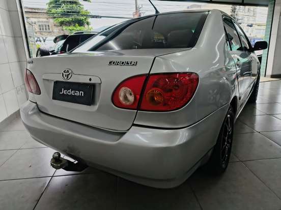 TOYOTA-COROLLA-2004