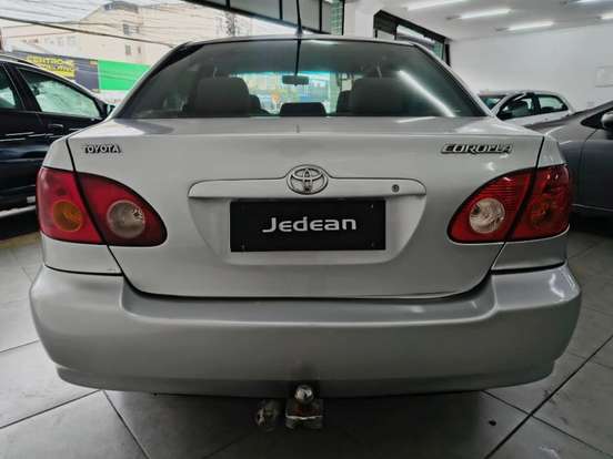 TOYOTA-COROLLA-2004